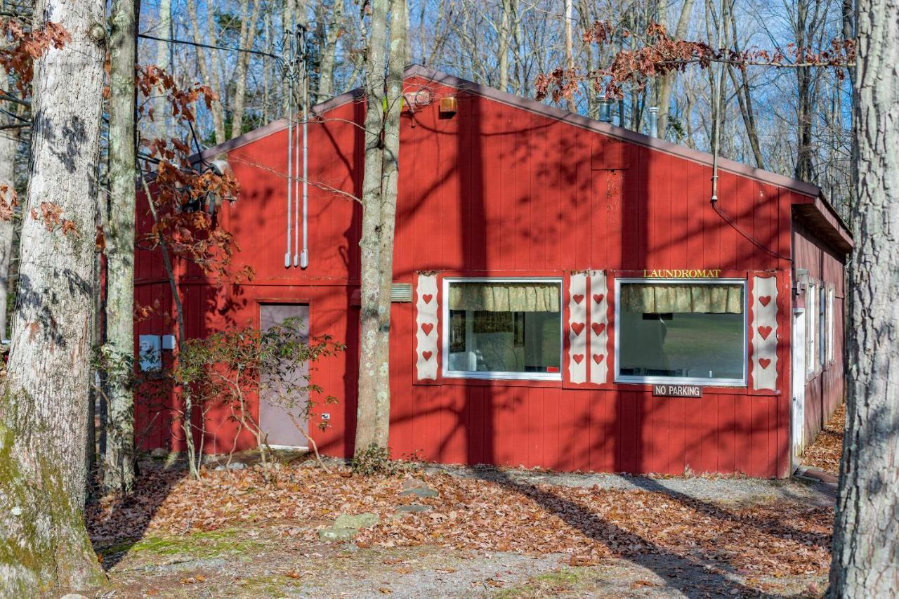 Crown Resorts At The Poconos Drums Bagian luar foto