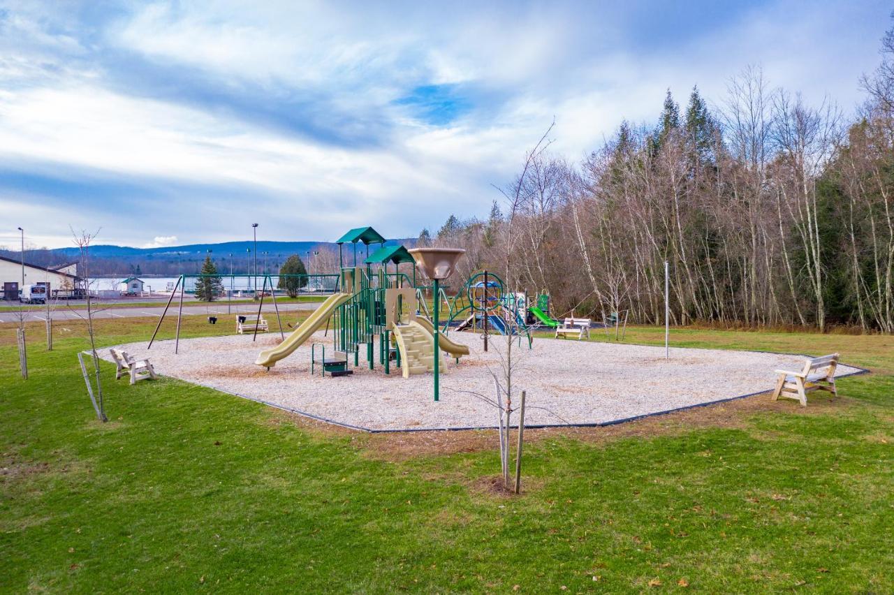 Crown Resorts At The Poconos Drums Bagian luar foto