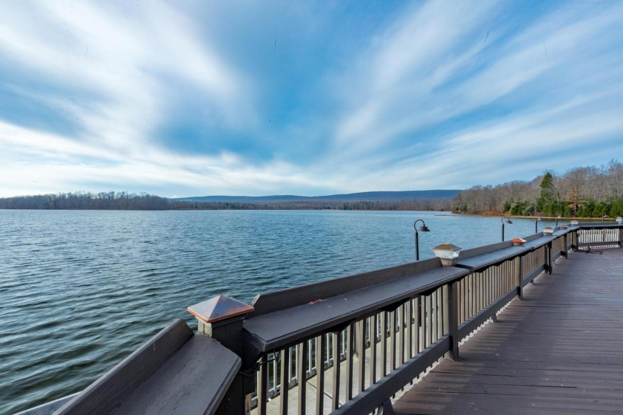 Crown Resorts At The Poconos Drums Bagian luar foto